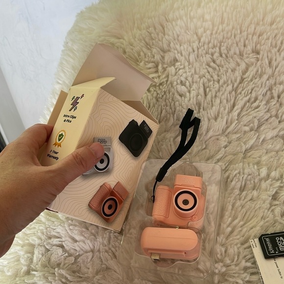 Kingston 8GB MicroSD Card with Adapter - Picture 5 of 11